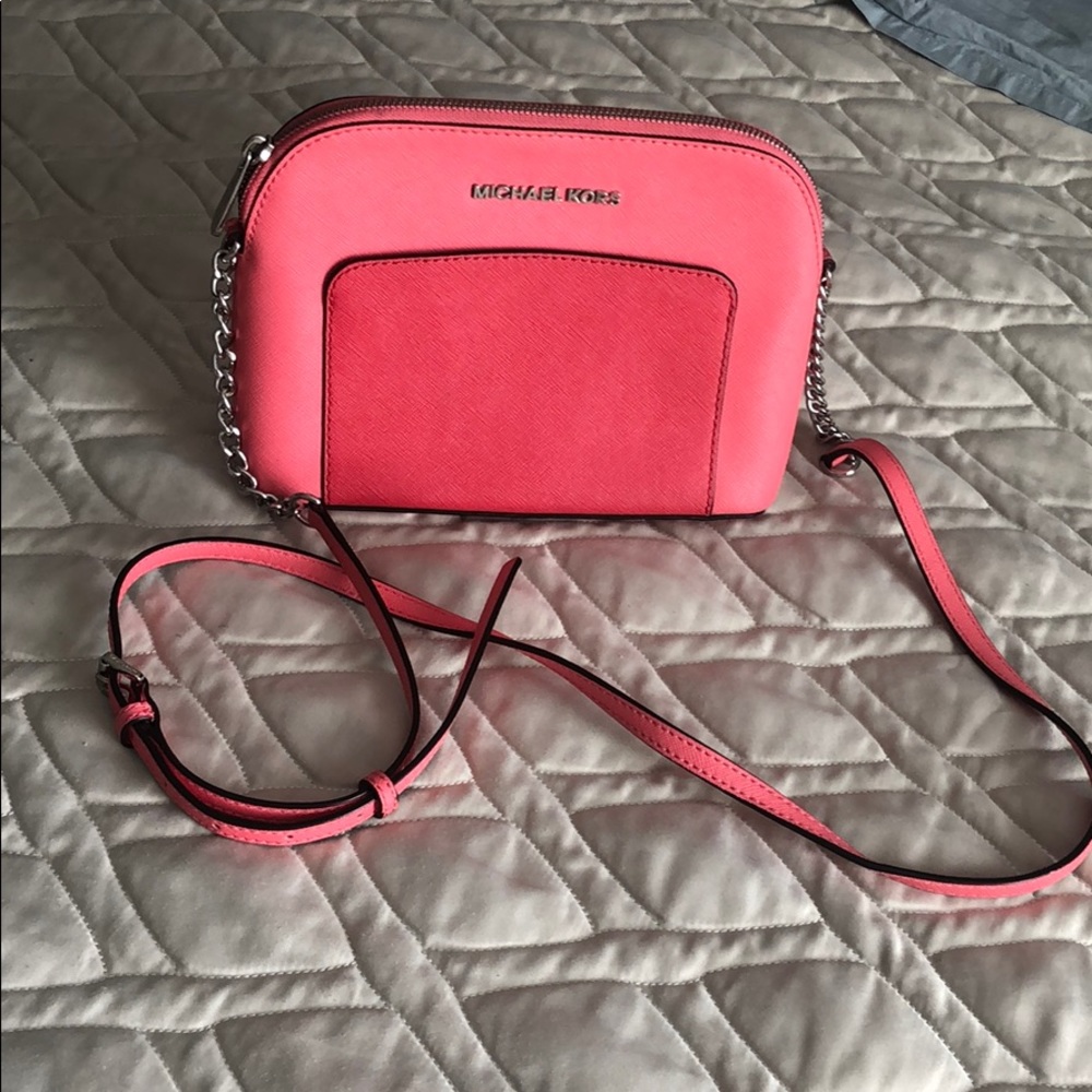 Michael kors purse